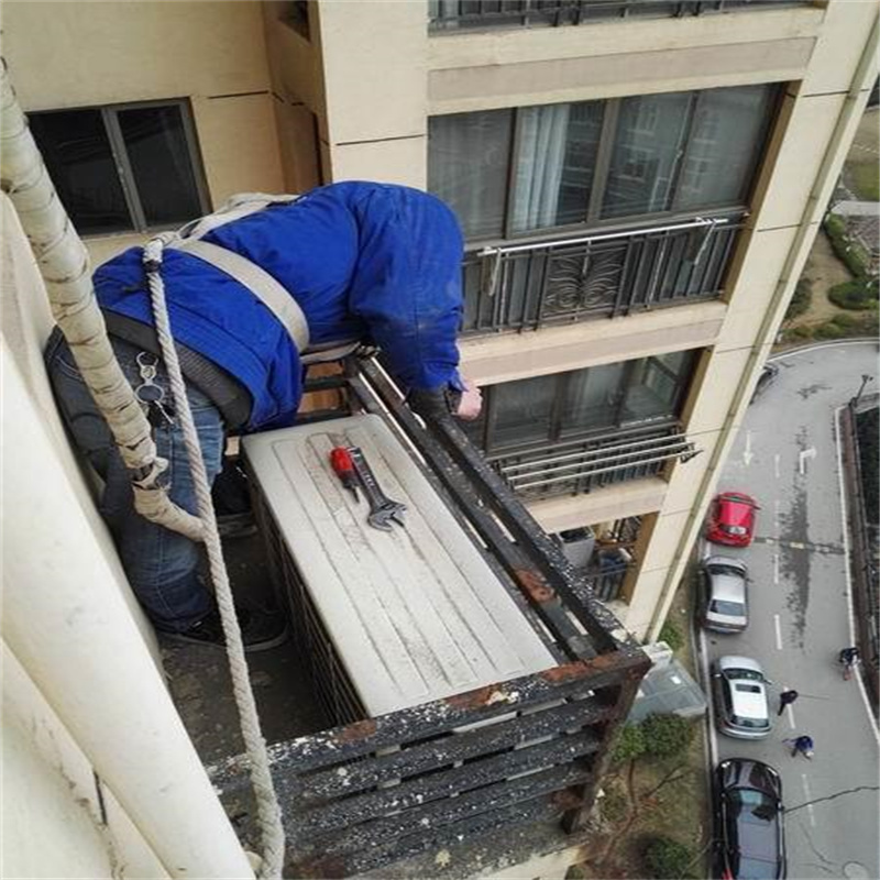 深圳布吉康桥别墅柜机空调跳闸维修